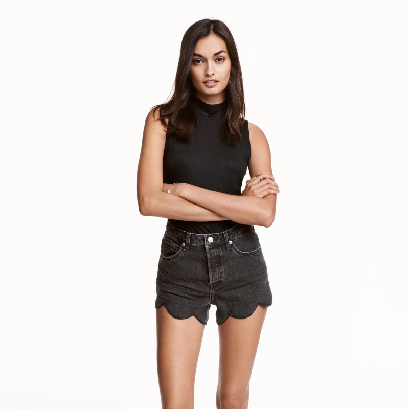 Gizele Oliveira featured in  the H&M catalogue for Winter 2016