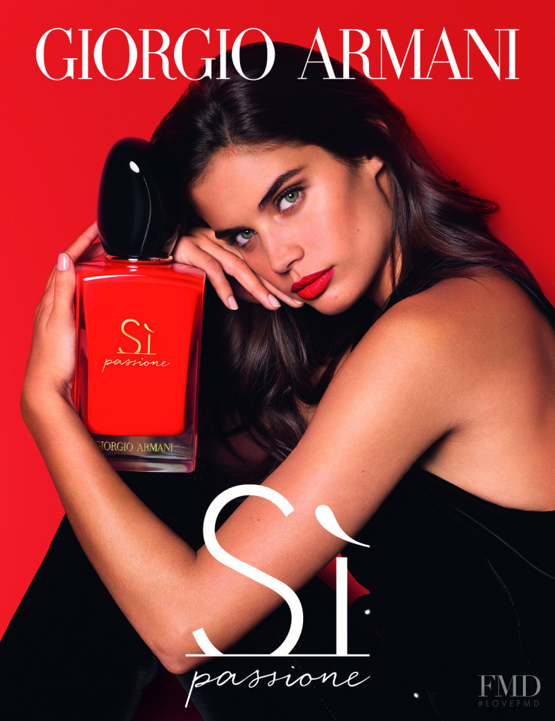 Sara Sampaio featured in  the Armani Beauty Si Fragrance advertisement for Spring/Summer 2018
