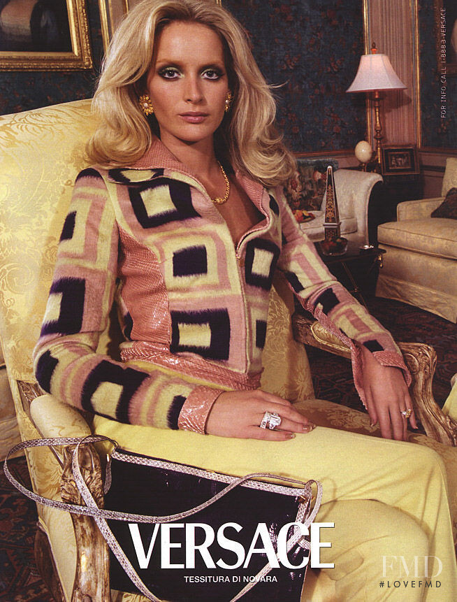 Georgina Grenville featured in  the Versace advertisement for Autumn/Winter 2000