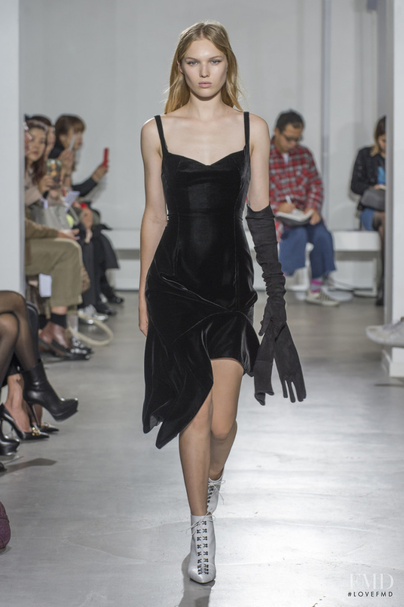 Olivier Theyskens fashion show for Spring/Summer 2018