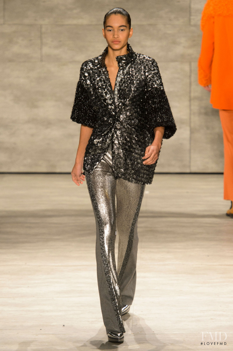 Hanne Linhares featured in  the Son Jung Wan fashion show for Autumn/Winter 2015