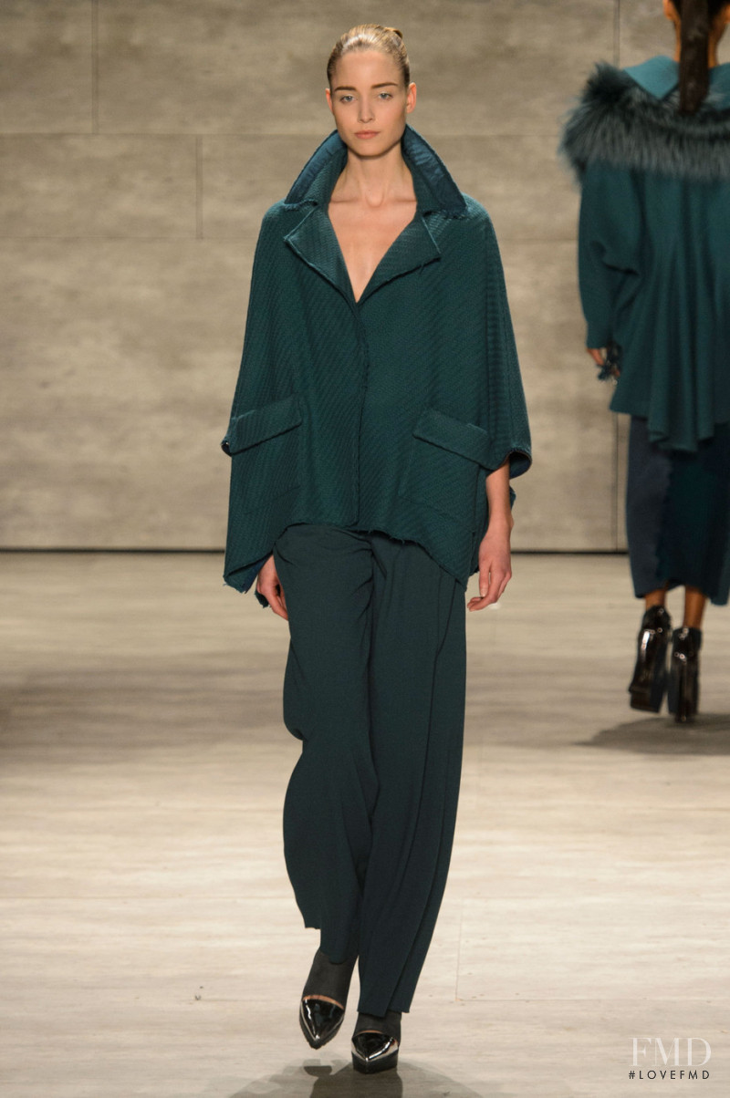 Son Jung Wan fashion show for Autumn/Winter 2015