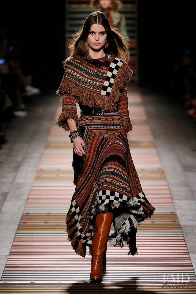 Luna Bijl featured in  the Etro fashion show for Autumn/Winter 2018