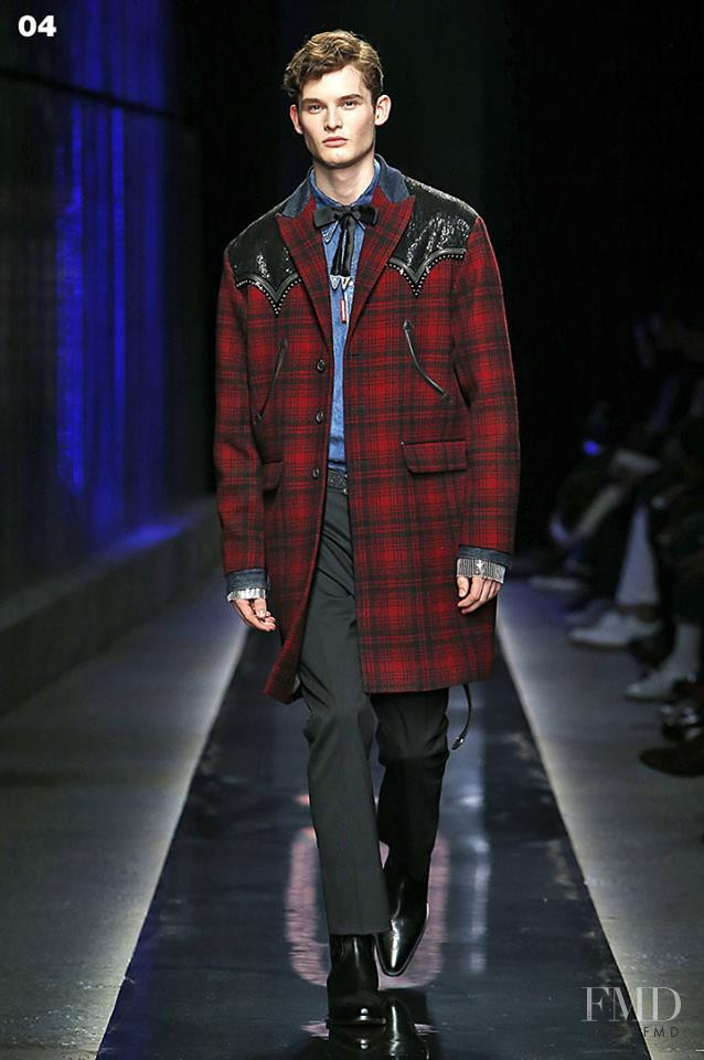 Tuur Sikkink featured in  the DSquared2 fashion show for Autumn/Winter 2018