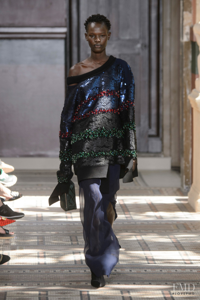 Shanelle Nyasiase featured in  the Sonia Rykiel fashion show for Autumn/Winter 2018