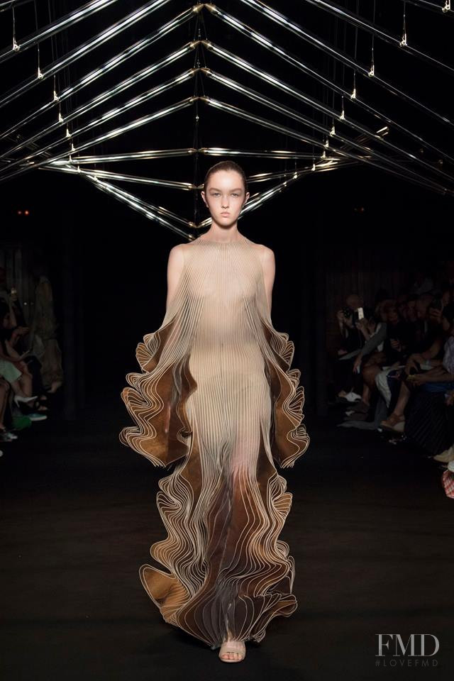 Iris Van Herpen fashion show for Autumn/Winter 2018