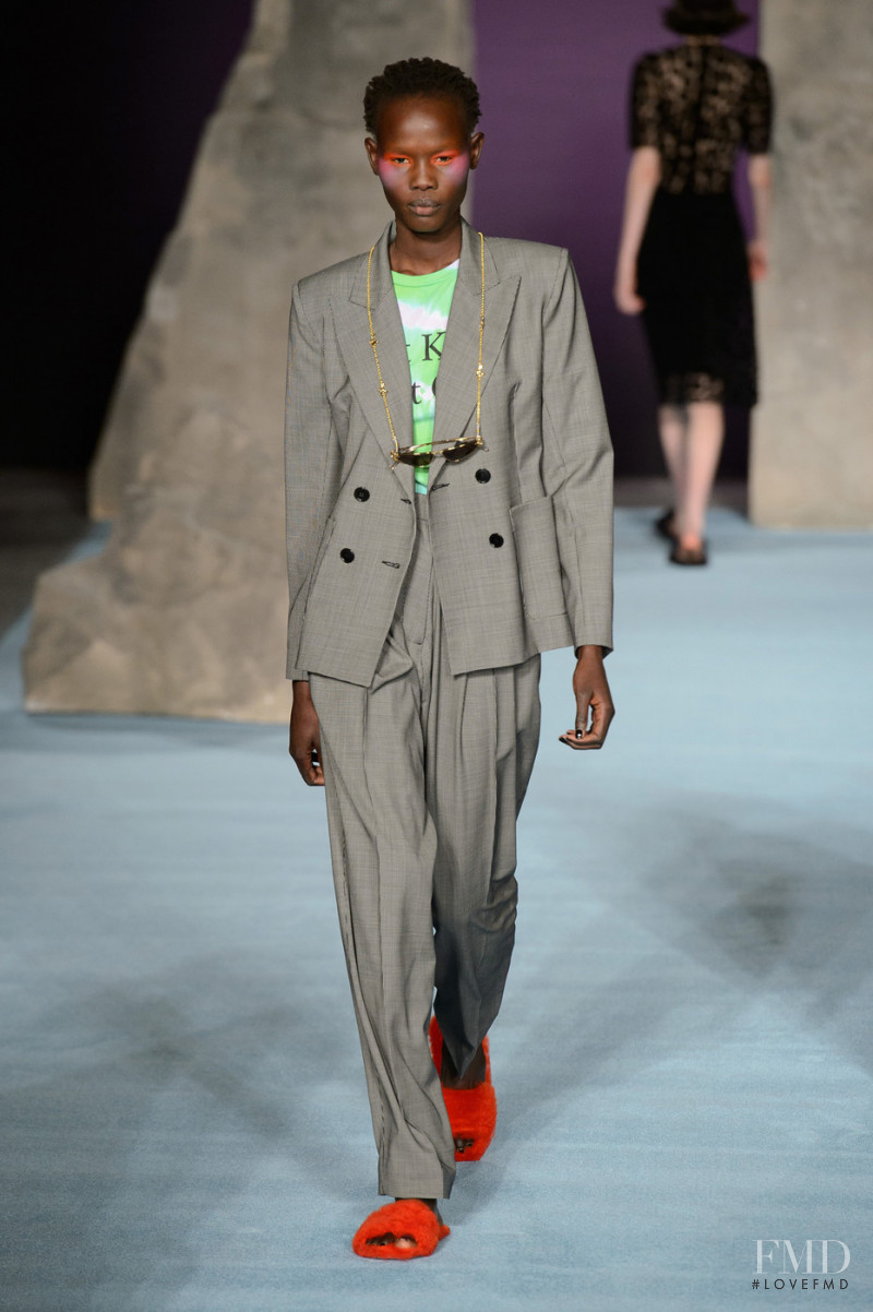 Shanelle Nyasiase featured in  the Ashley Williams fashion show for Autumn/Winter 2018