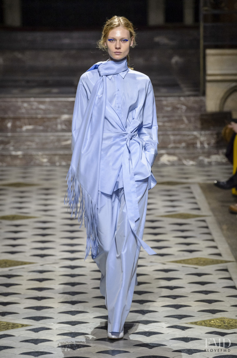 Christian Wijnants fashion show for Autumn/Winter 2018