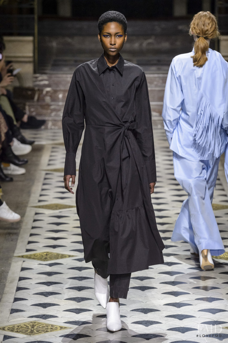 Christian Wijnants fashion show for Autumn/Winter 2018