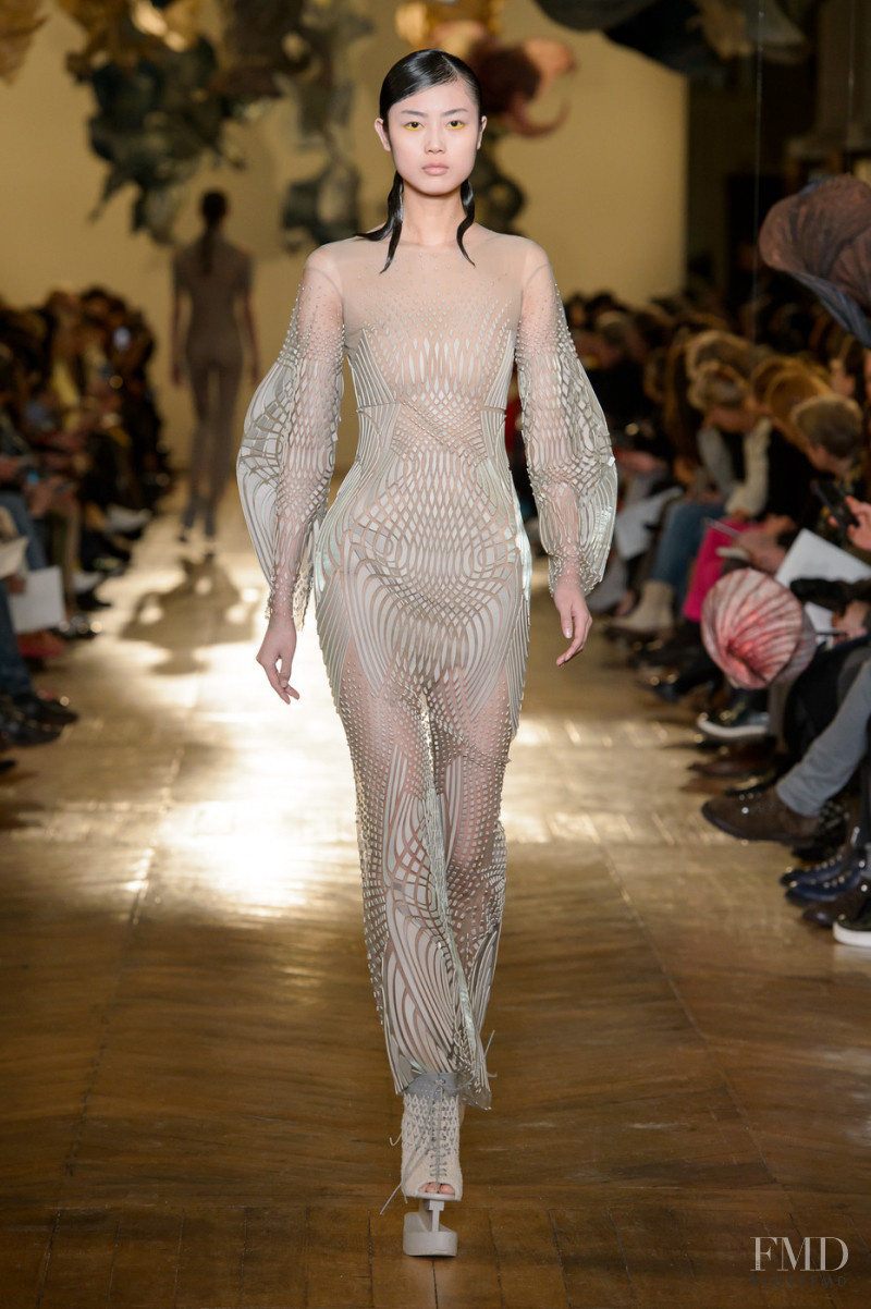 Iris Van Herpen fashion show for Spring/Summer 2018