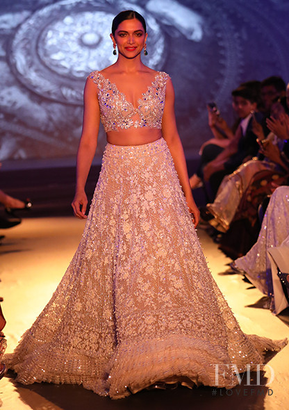 Manish Malhotra fashion show for Autumn/Winter 2018