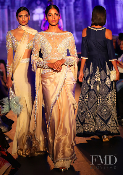 Manish Malhotra fashion show for Autumn/Winter 2018