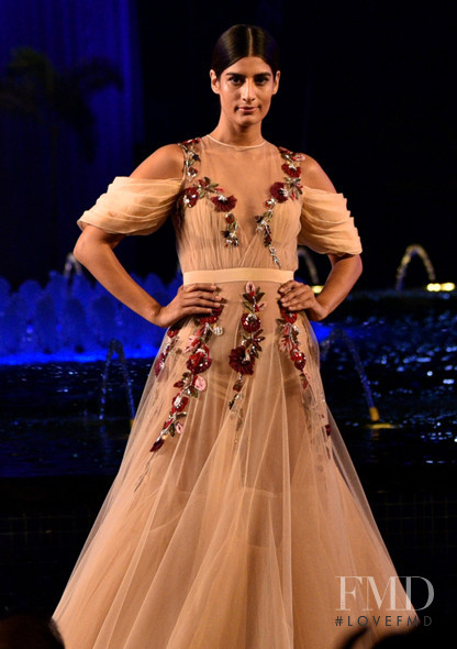 Manish Malhotra Pune fashion show for Summer 2018