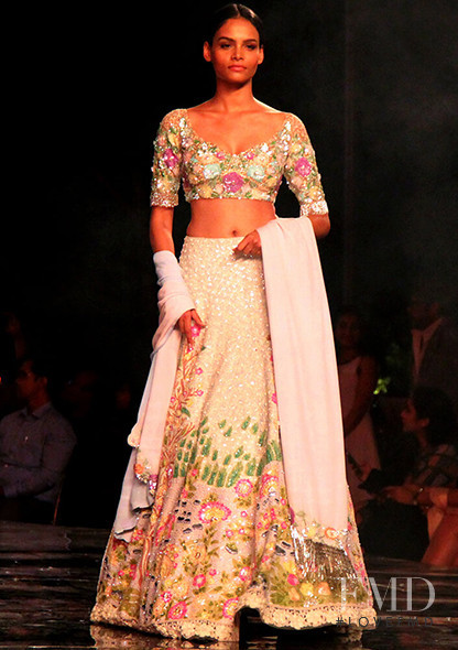 Manish Malhotra Pune fashion show for Summer 2018