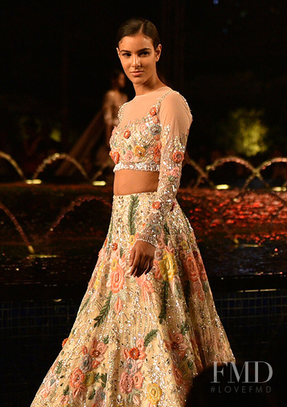 Manish Malhotra Pune fashion show for Summer 2018