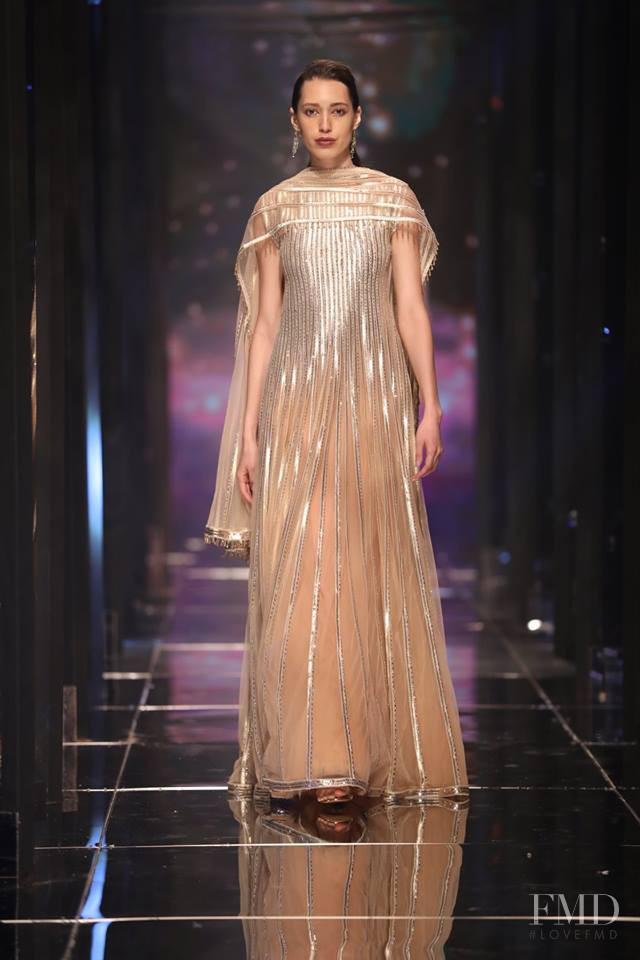 Tarun Tahiliani fashion show for Spring/Summer 2018