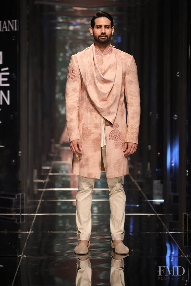 Tarun Tahiliani fashion show for Spring/Summer 2018