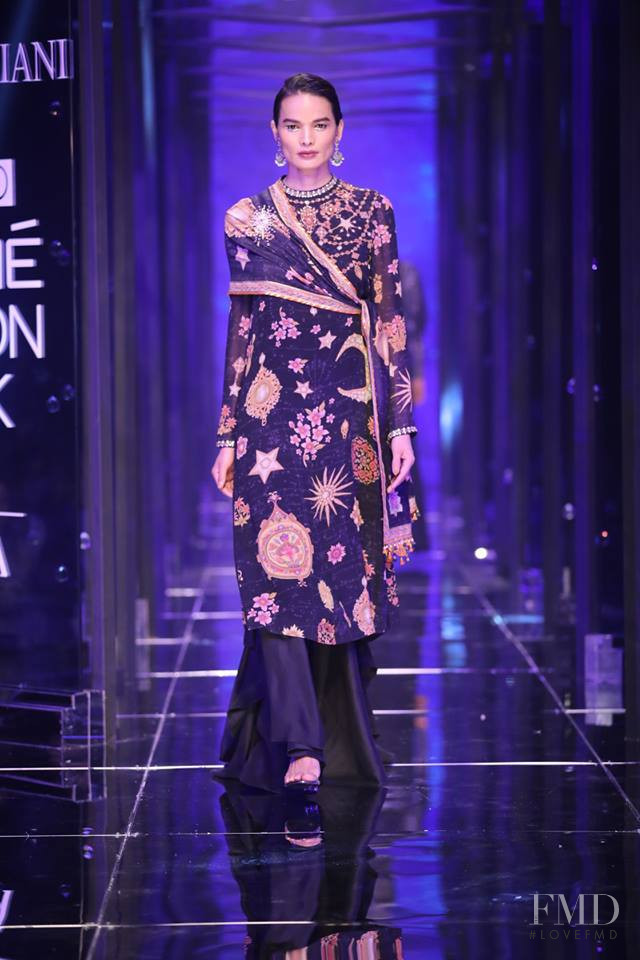 Tarun Tahiliani fashion show for Spring/Summer 2018