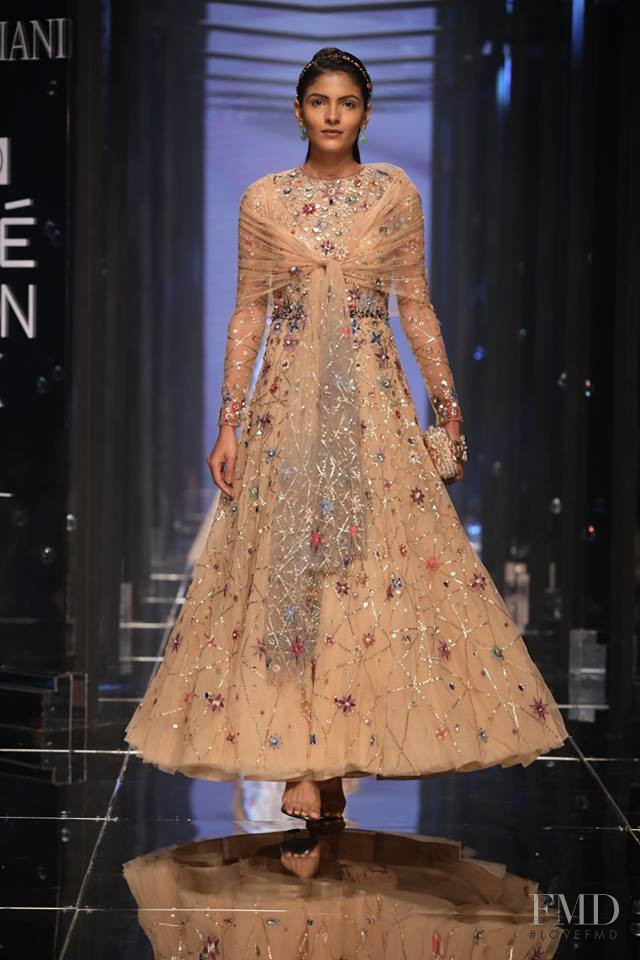 Tarun Tahiliani fashion show for Spring/Summer 2018