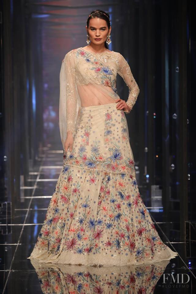 Tarun Tahiliani fashion show for Spring/Summer 2018