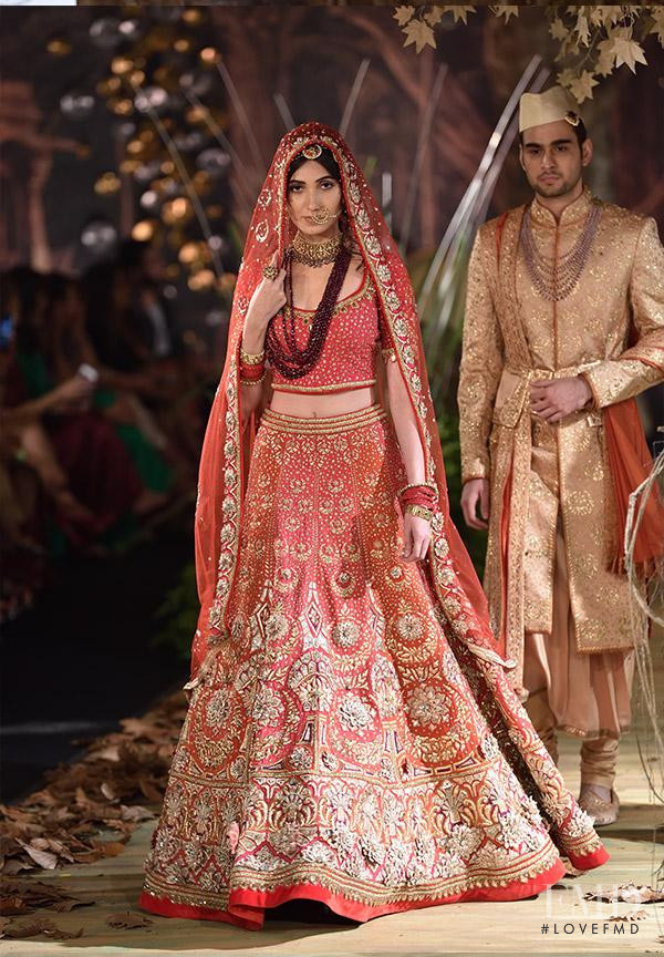 Tarun Tahiliani fashion show for Spring/Summer 2018