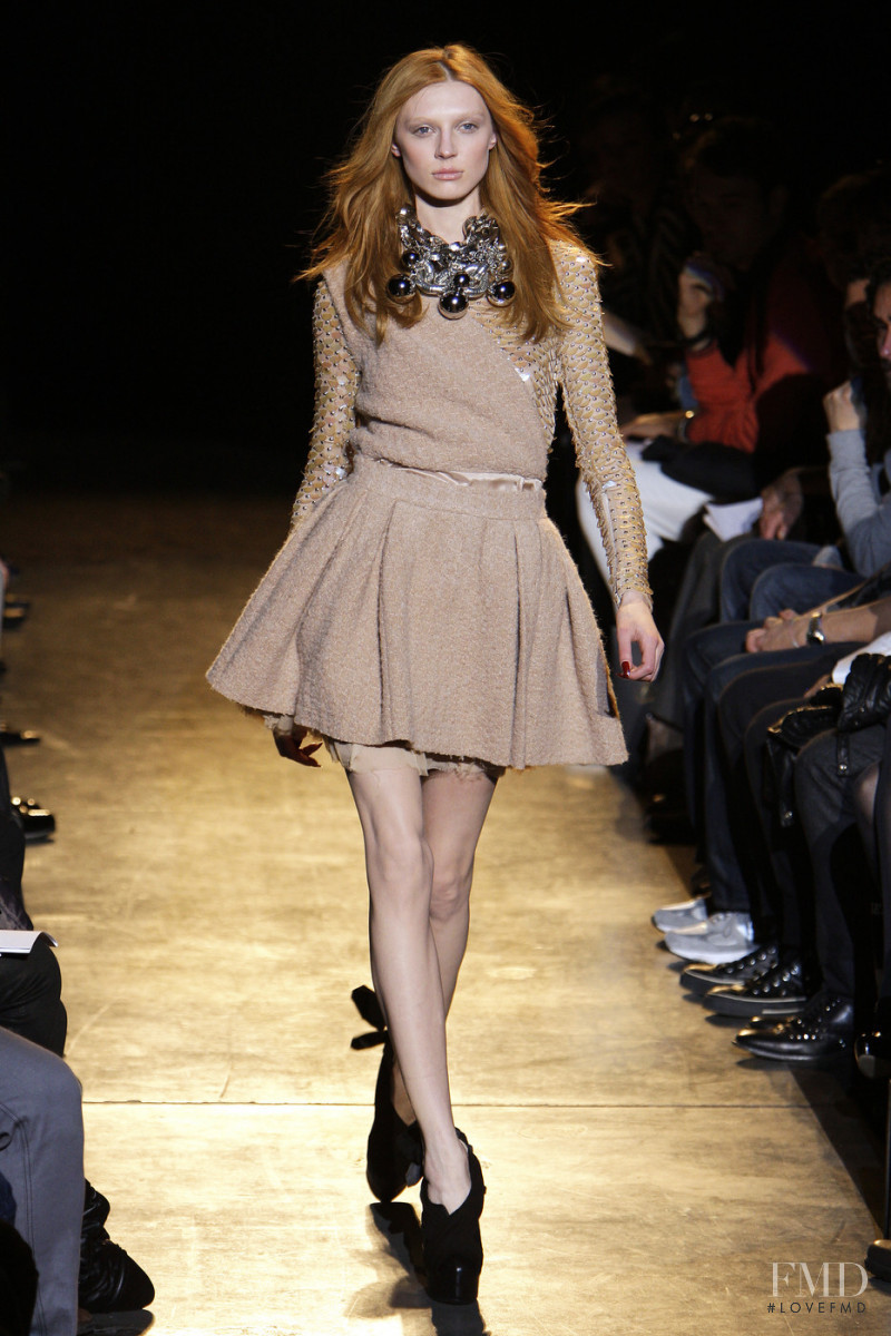 Olga Sherer featured in  the Gaetano Navarra fashion show for Autumn/Winter 2010