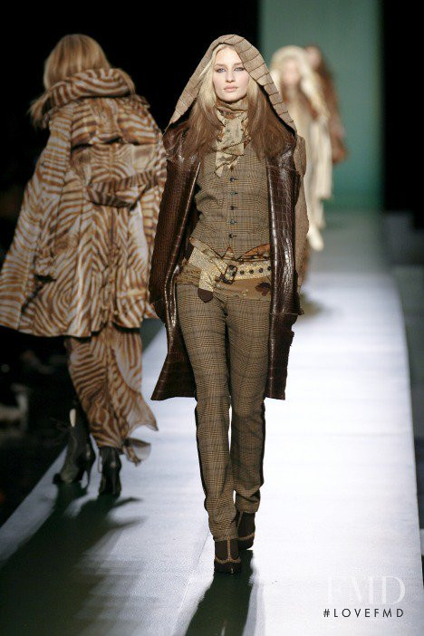 Linda Vojtova featured in  the Jean-Paul Gaultier fashion show for Autumn/Winter 2008