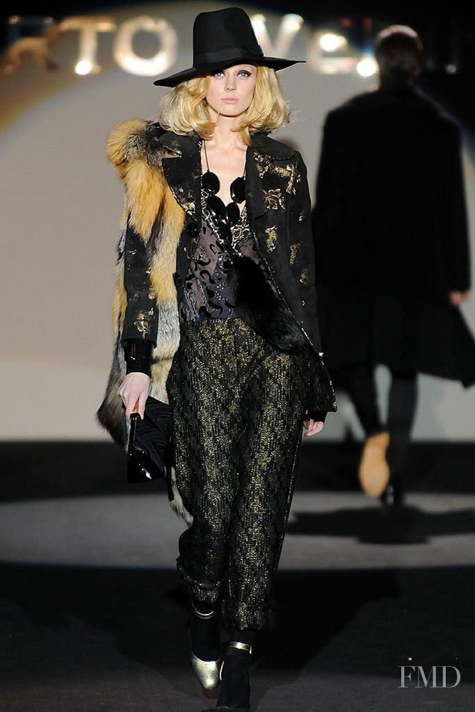 Olga Sherer featured in  the Roberto Verino fashion show for Autumn/Winter 2013