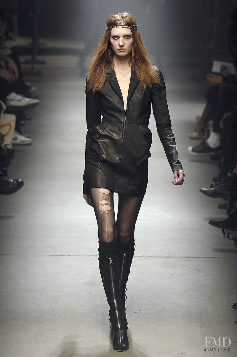 Olga Sherer featured in  the Alexander Wang fashion show for Autumn/Winter 2008