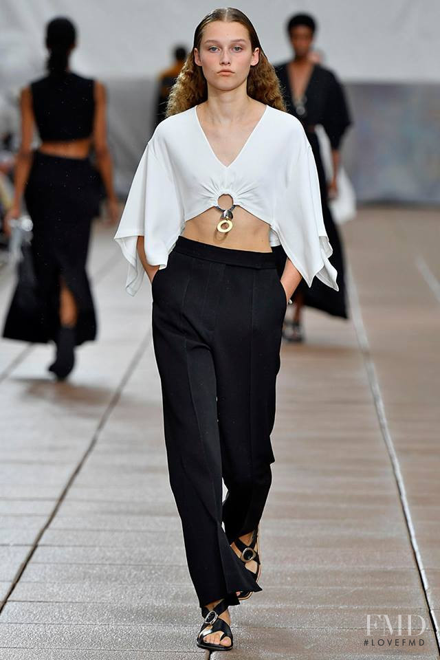 Elien Swalens featured in  the 3.1 Phillip Lim fashion show for Spring/Summer 2019