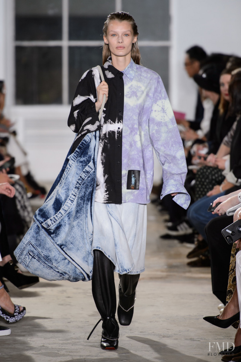 Kris Grikaite featured in  the Proenza Schouler fashion show for Spring/Summer 2019