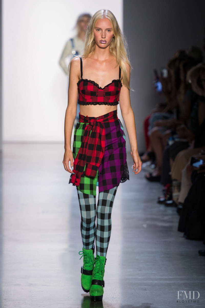 Jessie Bloemendaal featured in  the Jeremy Scott fashion show for Spring/Summer 2019
