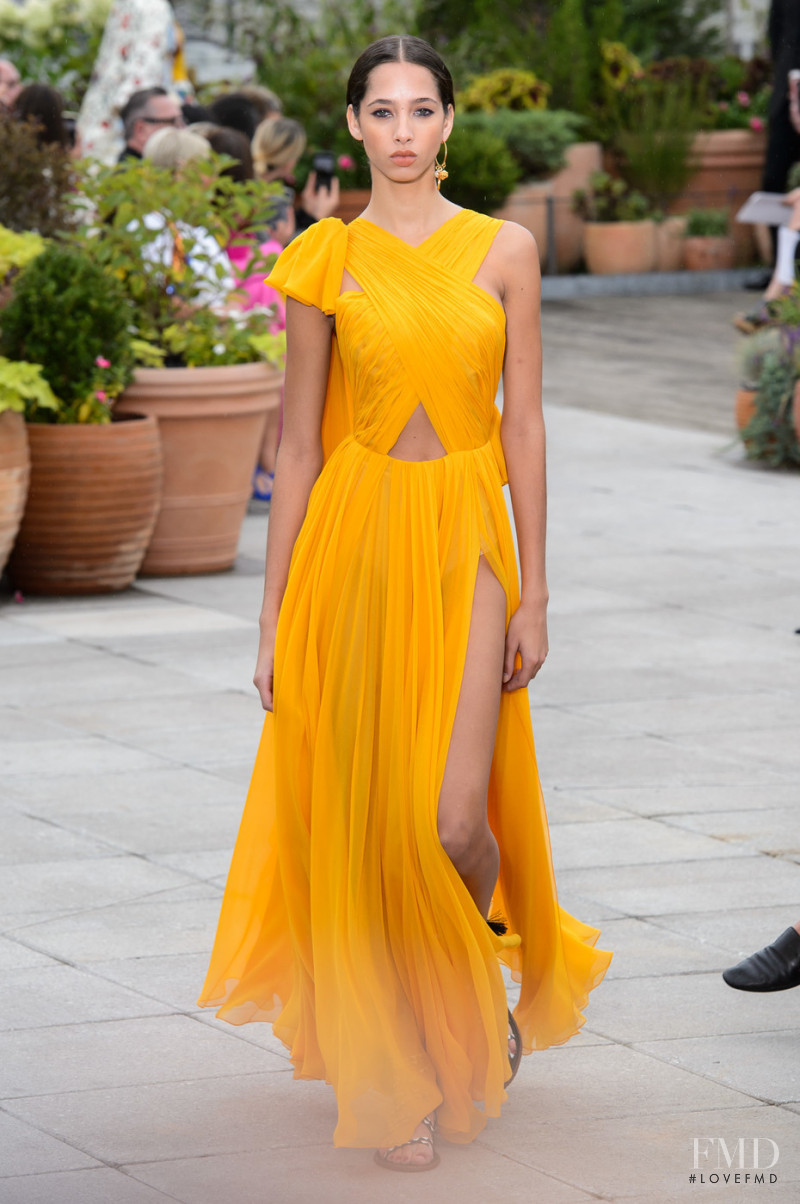 Yasmin Wijnaldum featured in  the Oscar de la Renta fashion show for Spring/Summer 2019