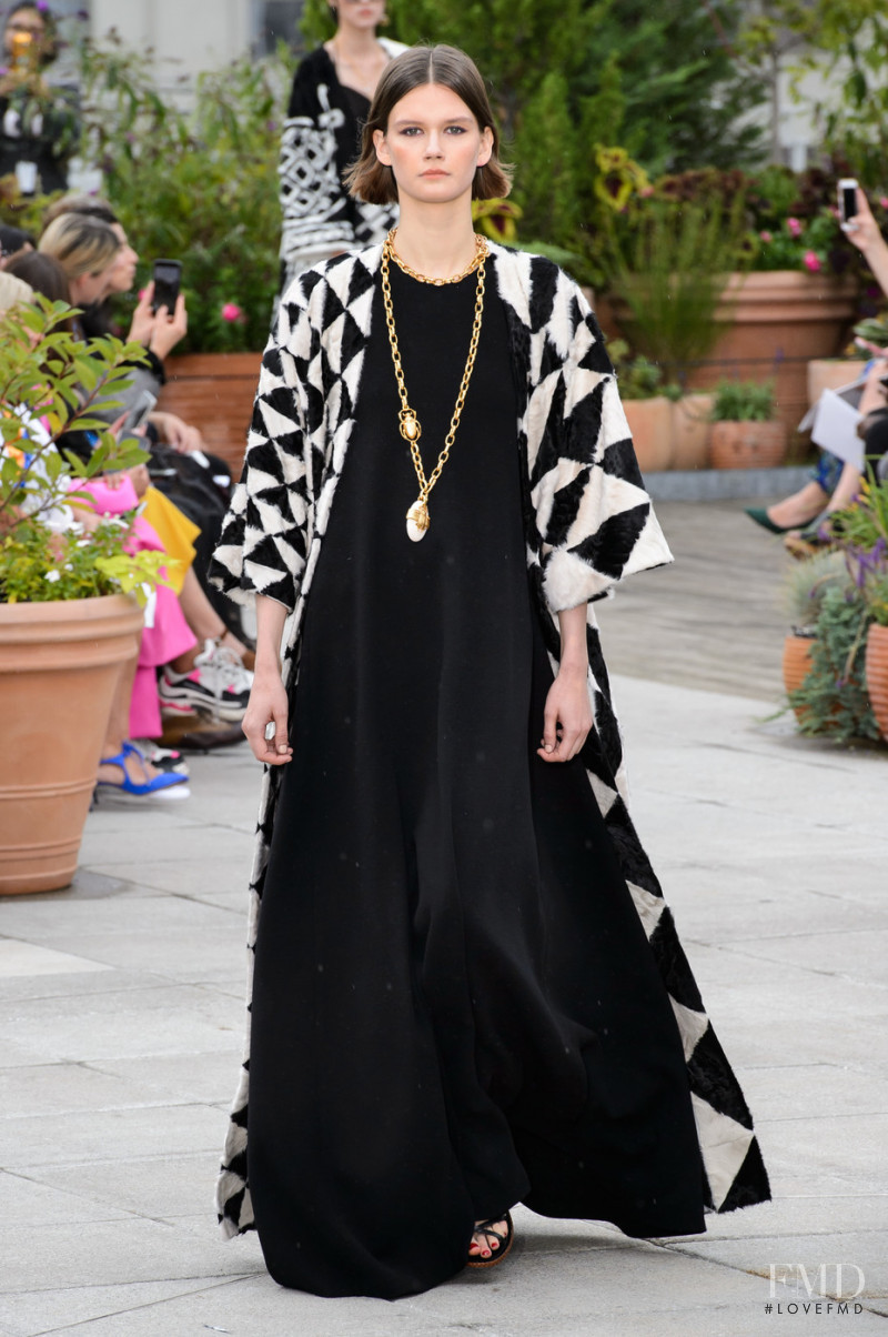 Daniela Kocianova featured in  the Oscar de la Renta fashion show for Spring/Summer 2019