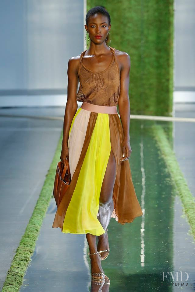 Alicia Burke featured in  the Cushnie Et Ochs fashion show for Spring/Summer 2019
