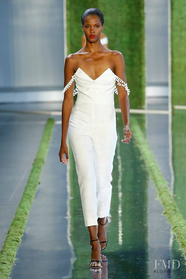 Thaina Oliveira da Silva featured in  the Cushnie Et Ochs fashion show for Spring/Summer 2019