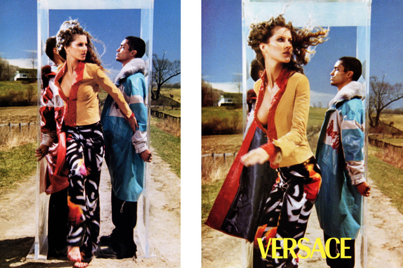 Gisele Bundchen featured in  the Versace advertisement for Autumn/Winter 1999