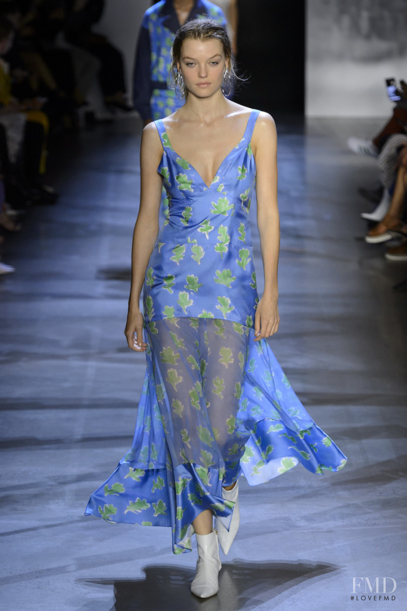 Roos Abels featured in  the Prabal Gurung fashion show for Spring/Summer 2019