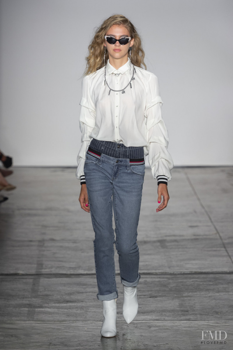 Nicole Miller fashion show for Spring/Summer 2019