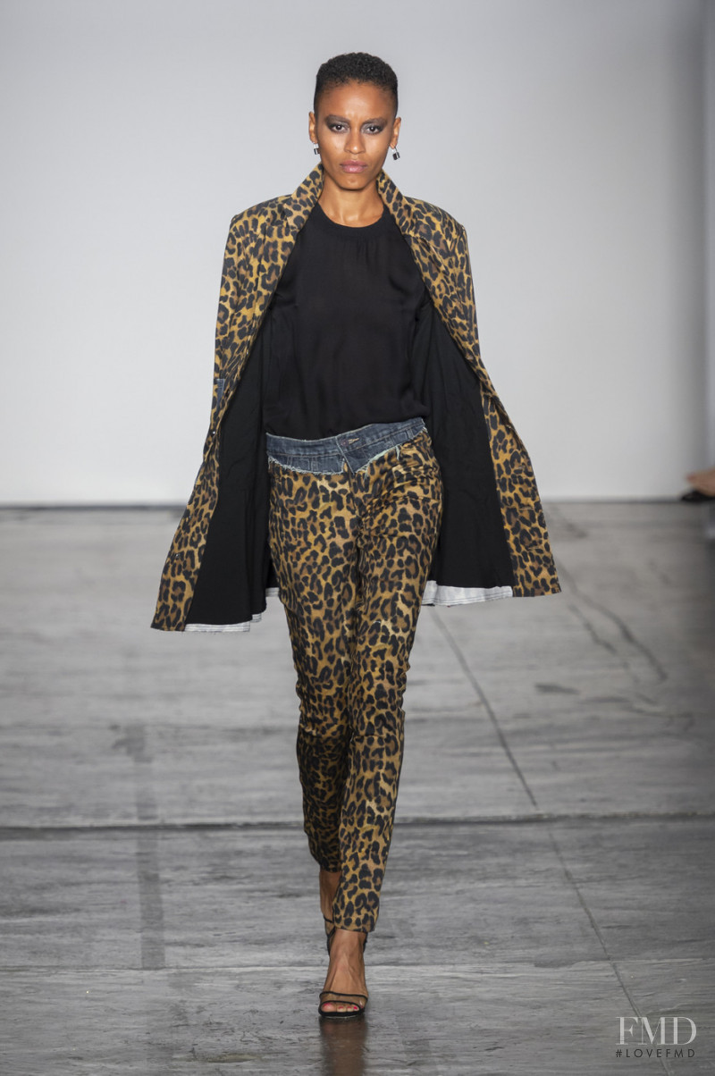 Nicole Miller fashion show for Spring/Summer 2019