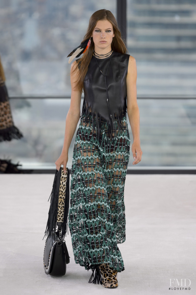 Roos Van Elk featured in  the Longchamp fashion show for Spring/Summer 2019