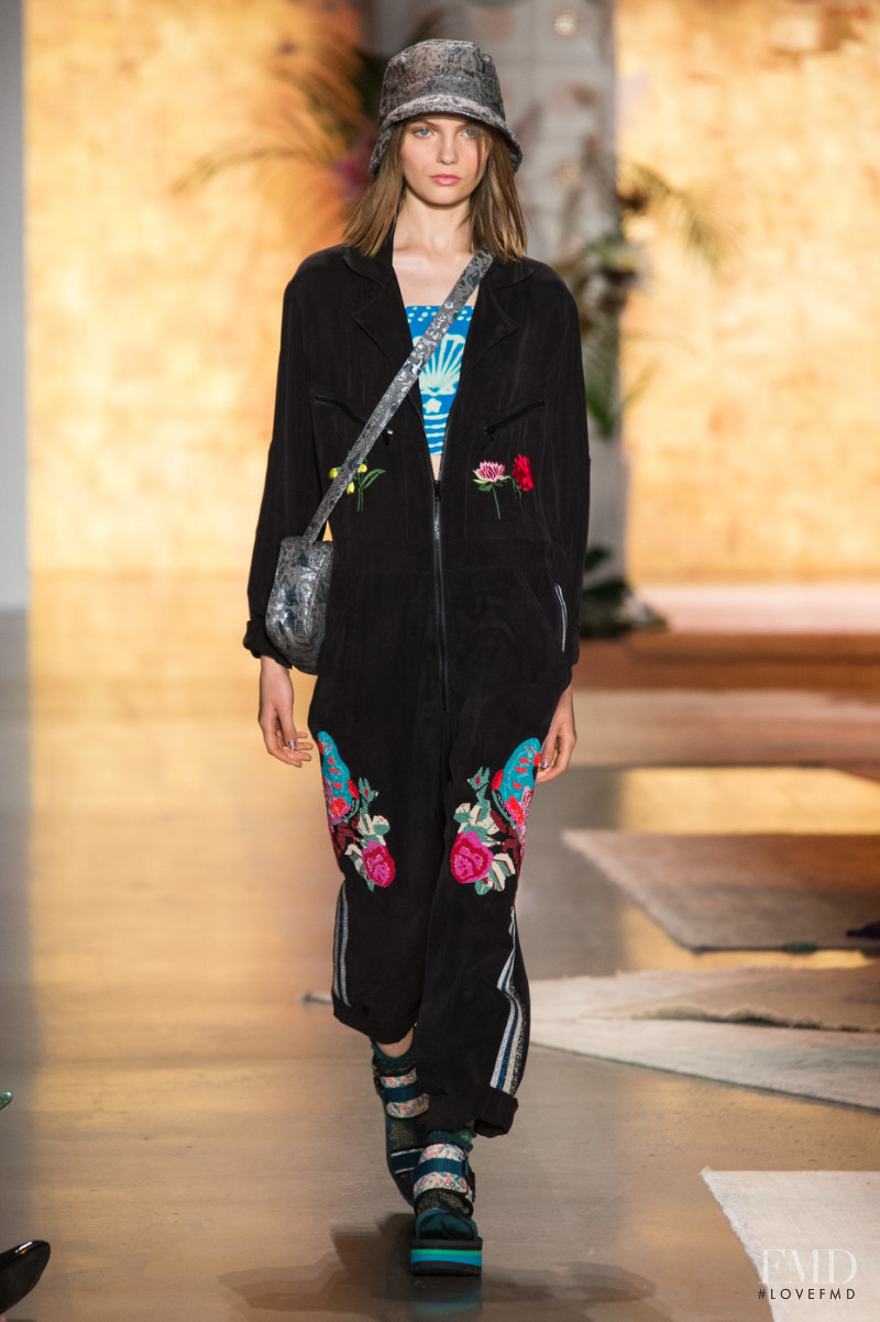 Fran Summers featured in  the Anna Sui fashion show for Spring/Summer 2019