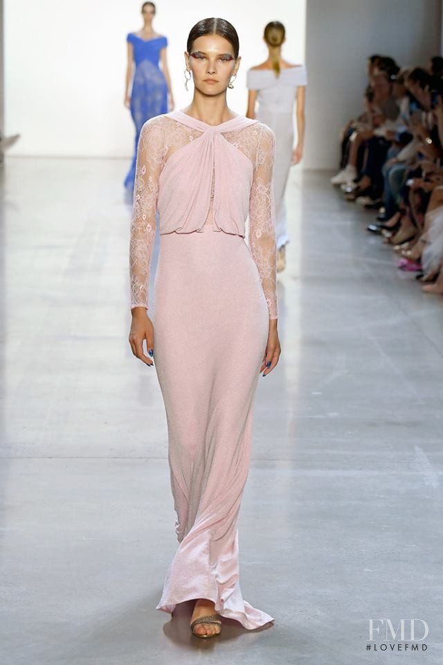 Magdalena Chachlica featured in  the Tadashi Shoji fashion show for Spring/Summer 2019