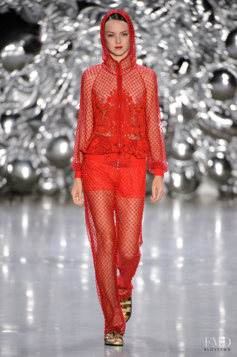 Naeem Khan fashion show for Spring/Summer 2019