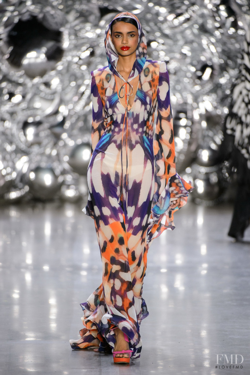 Naeem Khan fashion show for Spring/Summer 2019