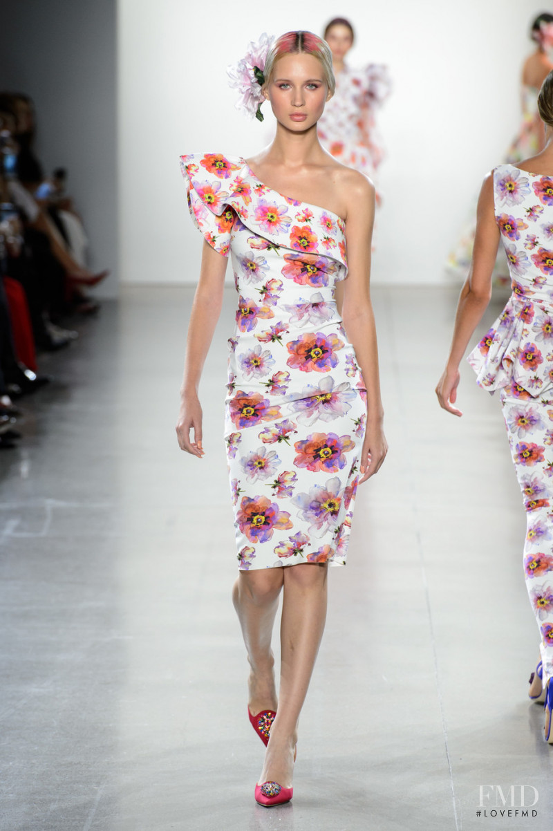 Chiara Boni La Petite Robe fashion show for Spring/Summer 2019