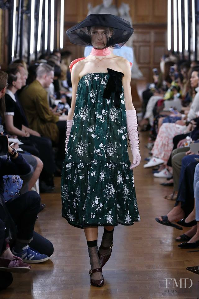 Laura Schoenmakers featured in  the Erdem fashion show for Spring/Summer 2019