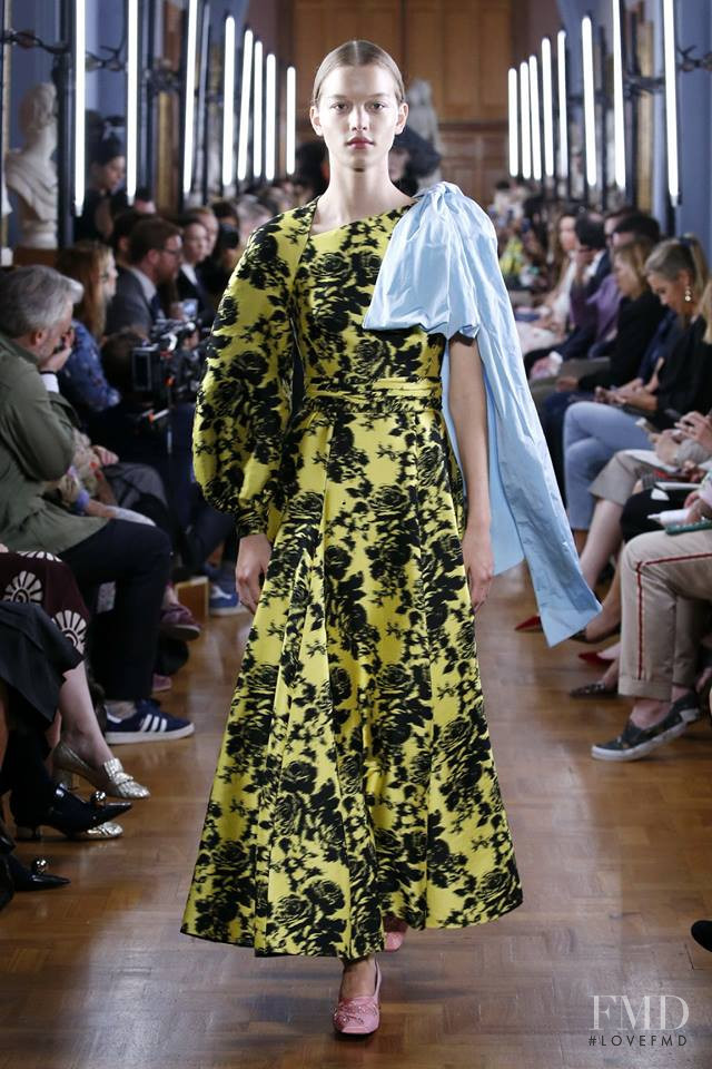 Laurijn Bijnen featured in  the Erdem fashion show for Spring/Summer 2019