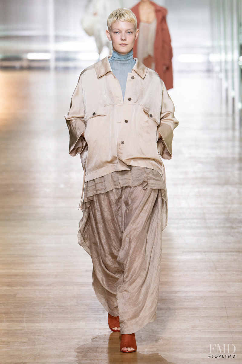 Sarah Fraser featured in  the Poiret fashion show for Spring/Summer 2019