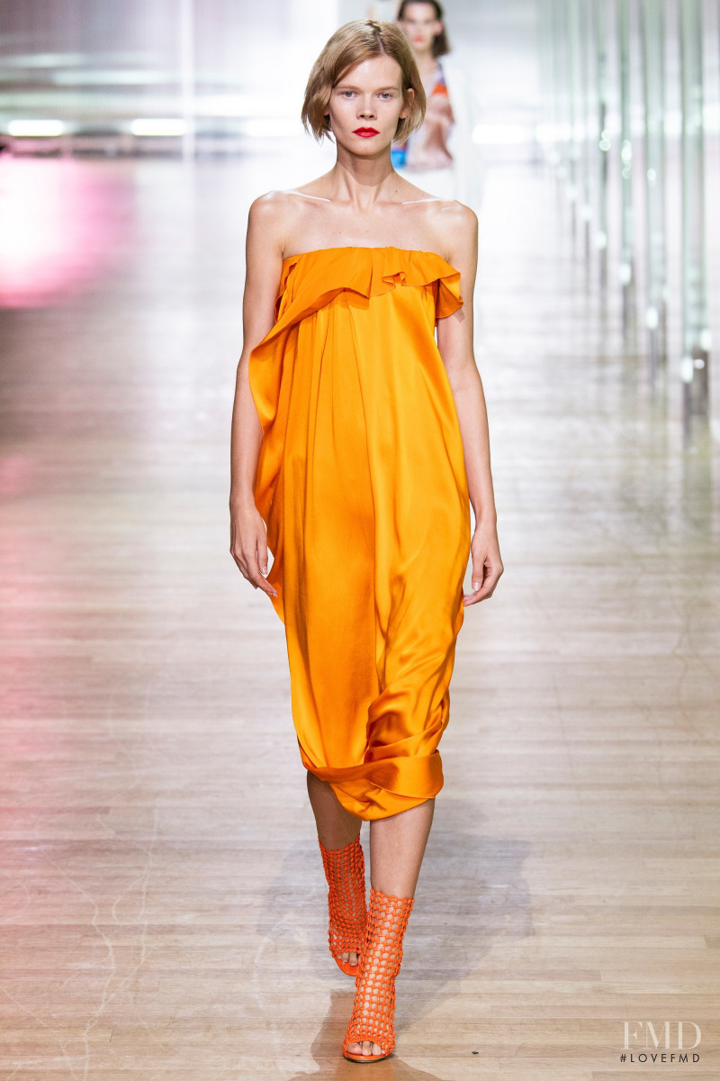 Irina Kravchenko featured in  the Poiret fashion show for Spring/Summer 2019
